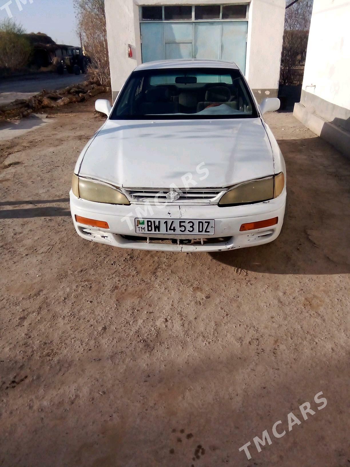 Toyota Camry 1993 - 40 000 TMT - Boldumsaz - img 3