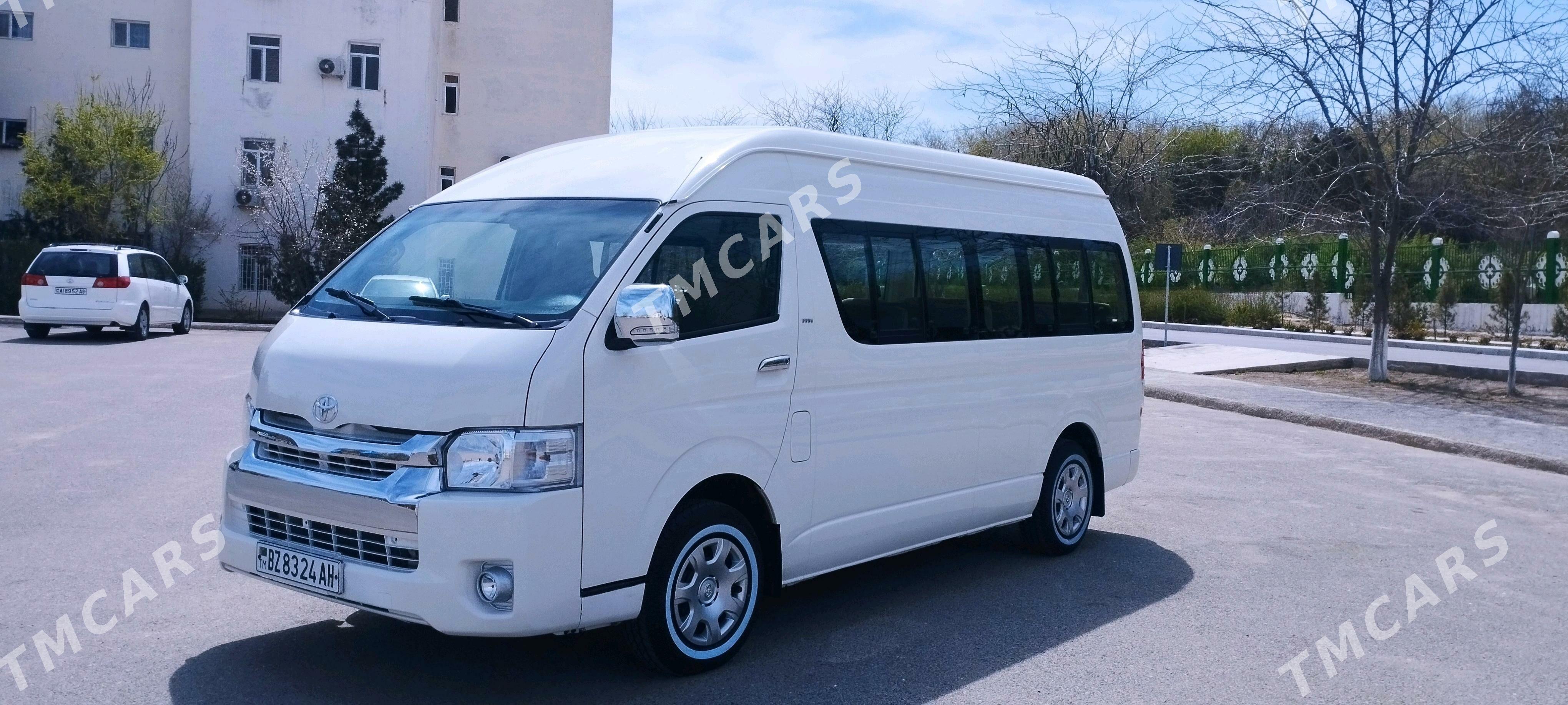 Toyota Hiace 2010 - 360 000 TMT - 30 mkr - img 5