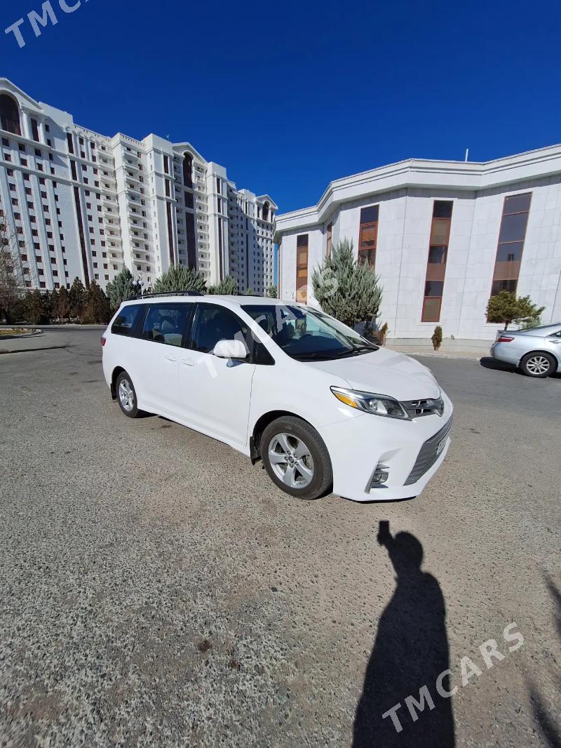 Toyota Sienna 2018 - 365 000 TMT - Ашхабад - img 2