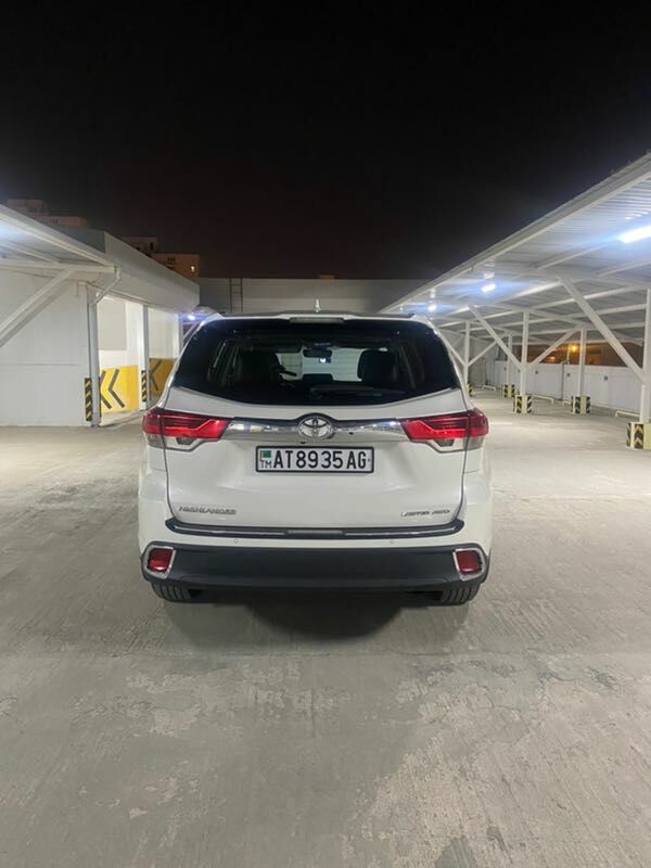 Toyota Highlander 2019 - 599 999 TMT - Aşgabat - img 3