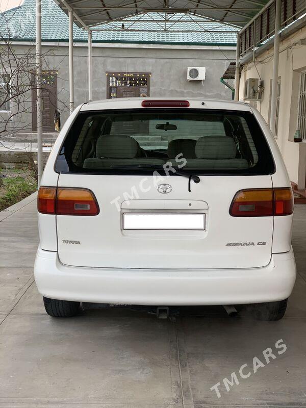 Toyota Sienna 2000 - 140 000 TMT - Aşgabat - img 3