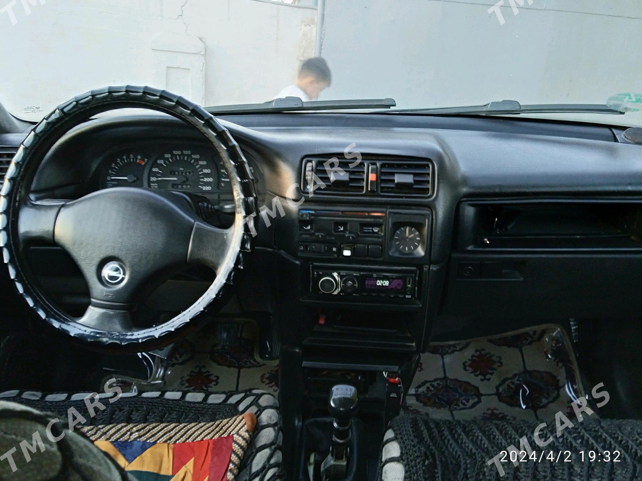 Opel Vectra 1993 - 32 000 TMT - Балканабат - img 3