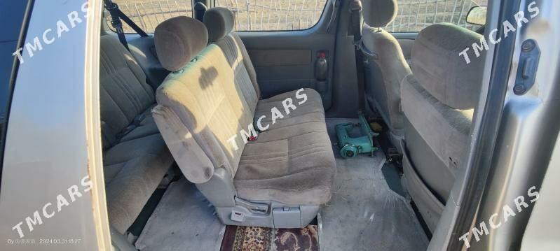 Toyota Sienna 2002 - 120 000 TMT - етр. Туркменбаши - img 8