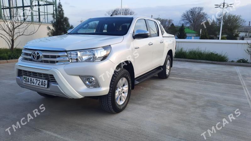 Toyota Hilux 2020 - 545 000 TMT - Aşgabat - img 2