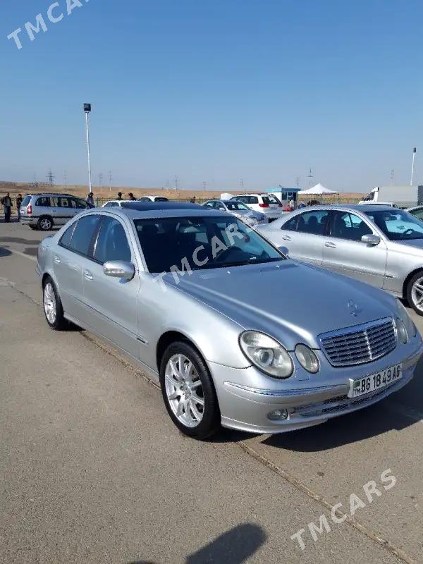 Mercedes-Benz E320 2003 - 150 000 TMT - 2 мкр - img 4