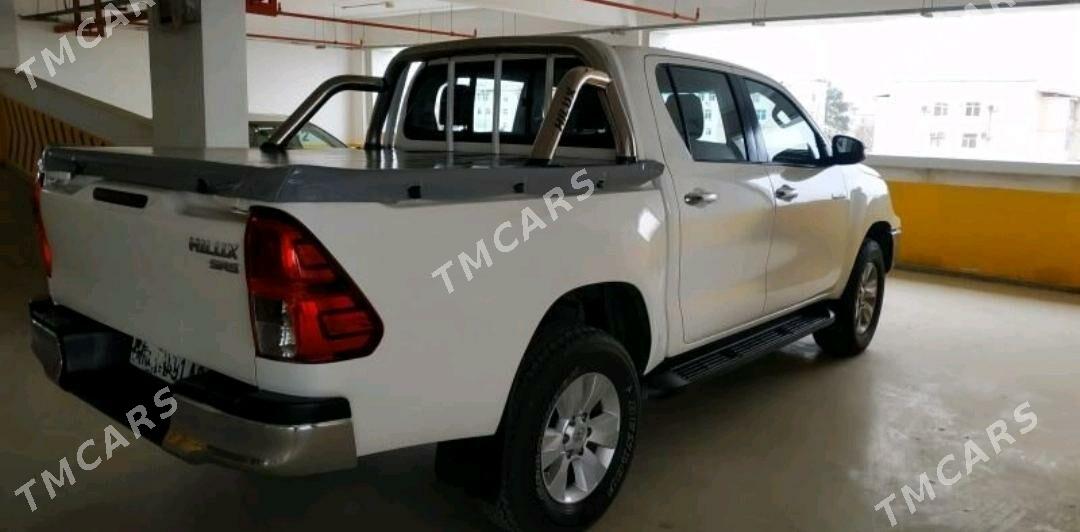 Toyota Hilux 2020 - 535 000 TMT - Aşgabat - img 2