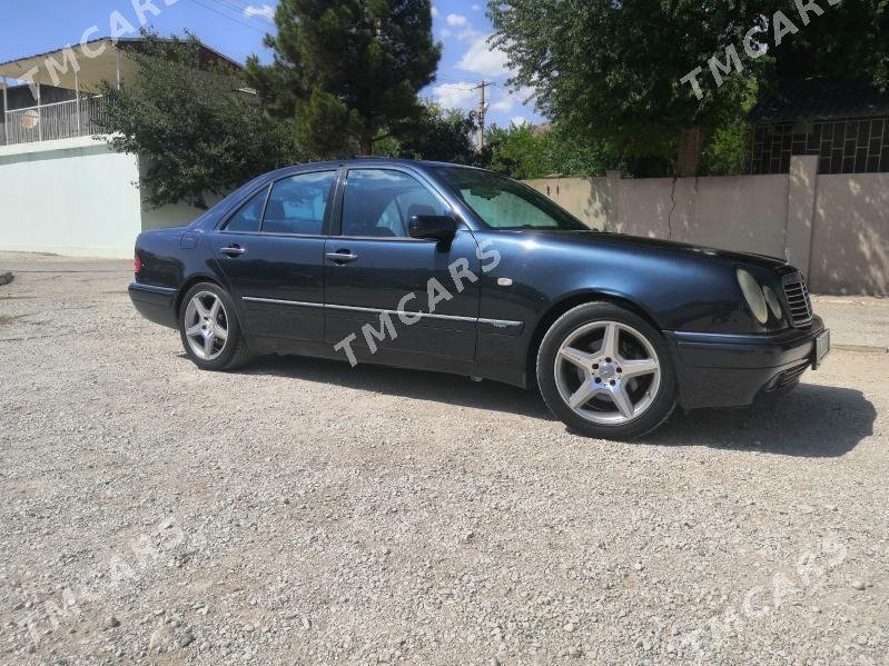 Mercedes-Benz E320 1996 - 85 000 TMT - Balkanabat - img 2