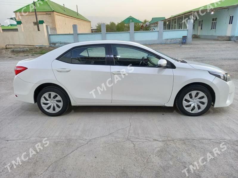 Toyota Corolla 2015 - 250 000 TMT - Херрикгала - img 4