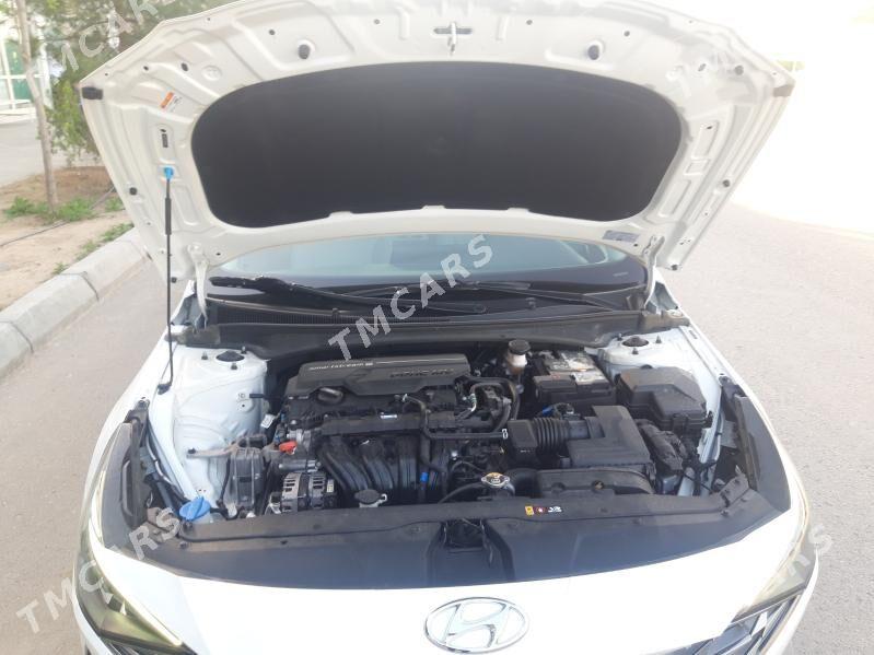 Hyundai Elantra 2022 - 340 000 TMT - Aşgabat - img 8