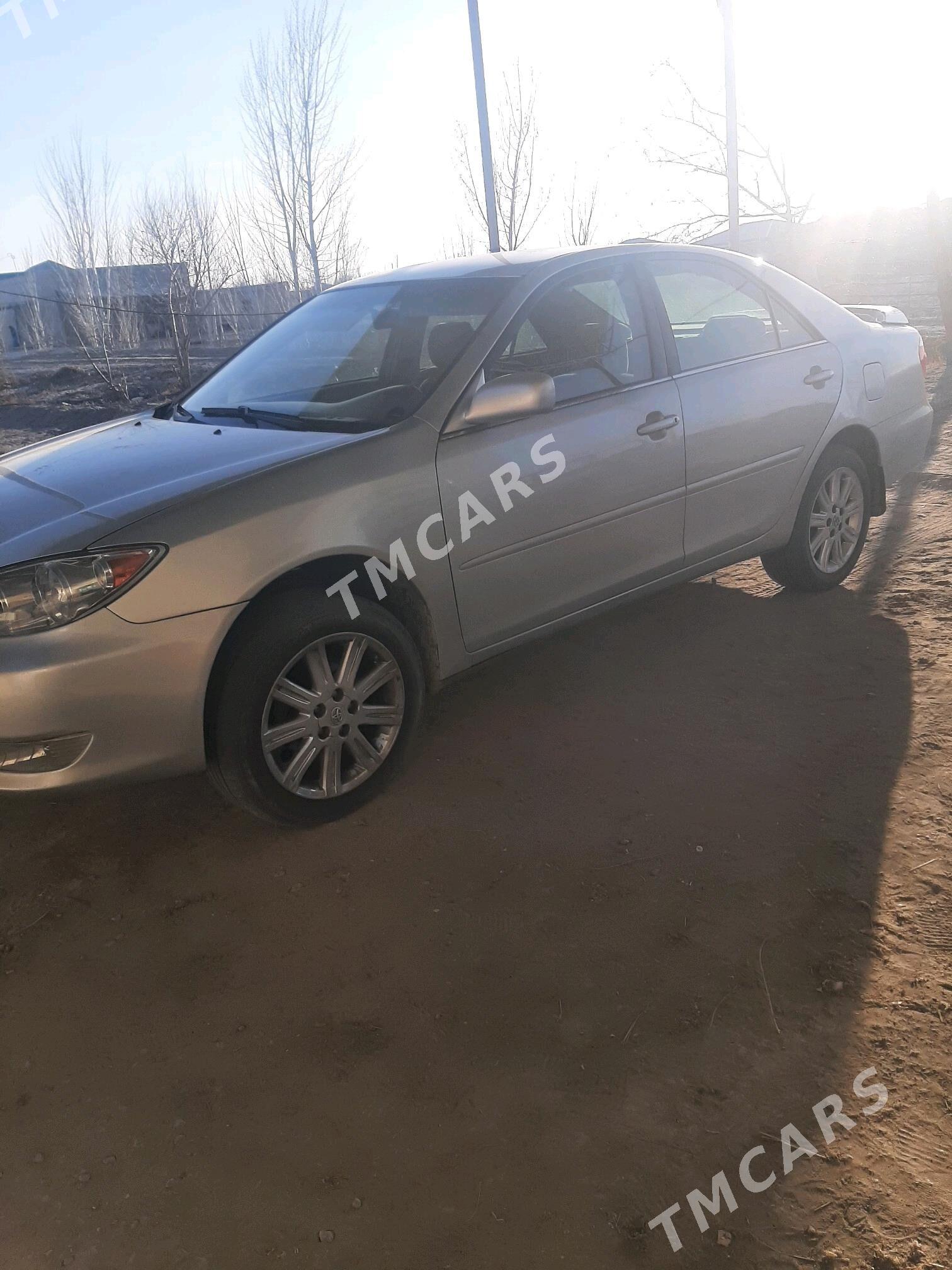 Toyota Camry 2003 - 125 000 TMT - Köneürgenç - img 4