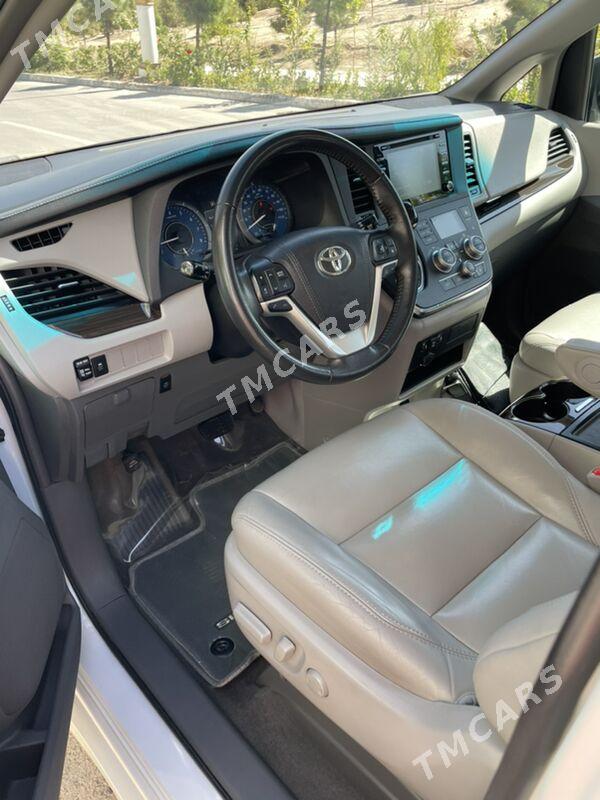 Toyota Sienna 2018 - 440 000 TMT - Aşgabat - img 3