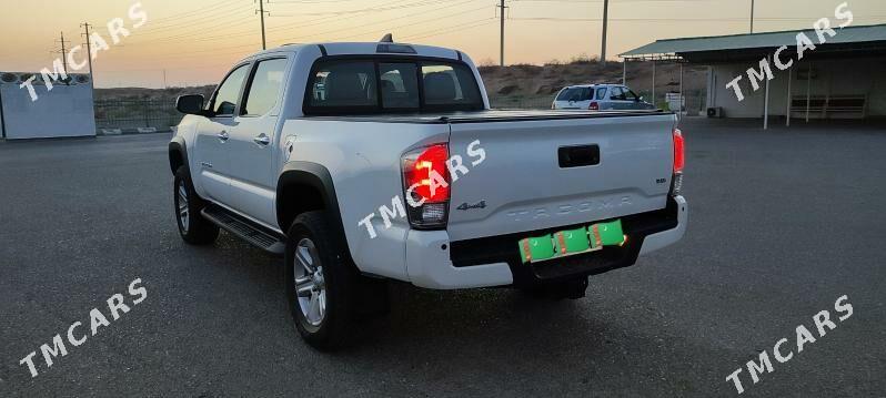 Toyota Tacoma 2016 - 412 000 TMT - Aşgabat - img 4