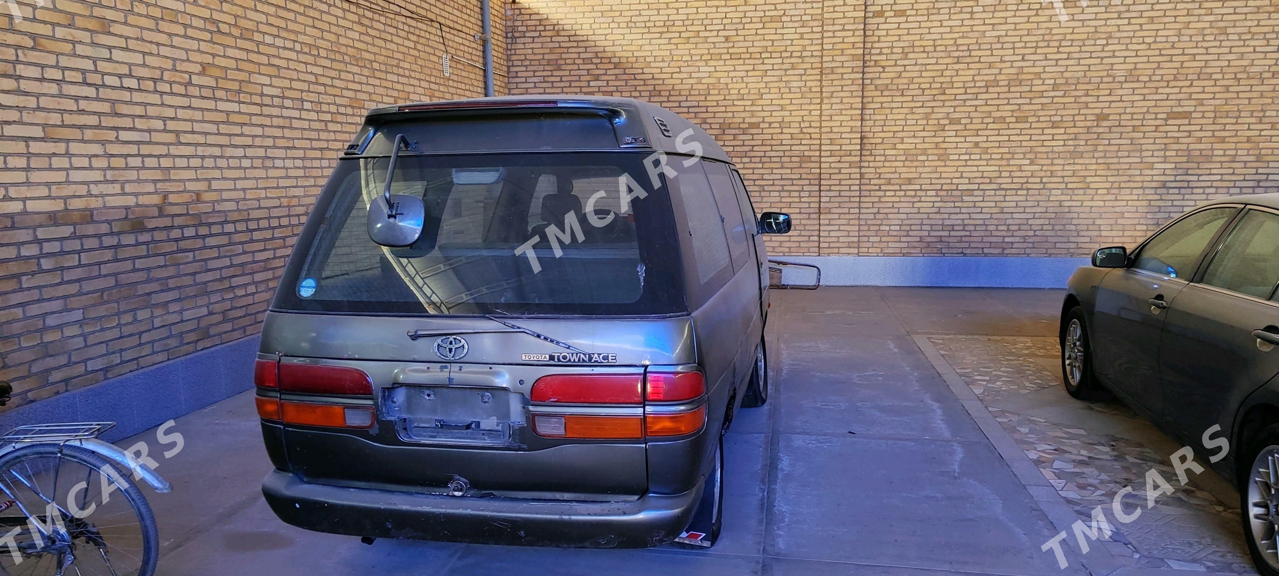 Toyota Town Ace 1994 - 35 000 TMT - Саят - img 2