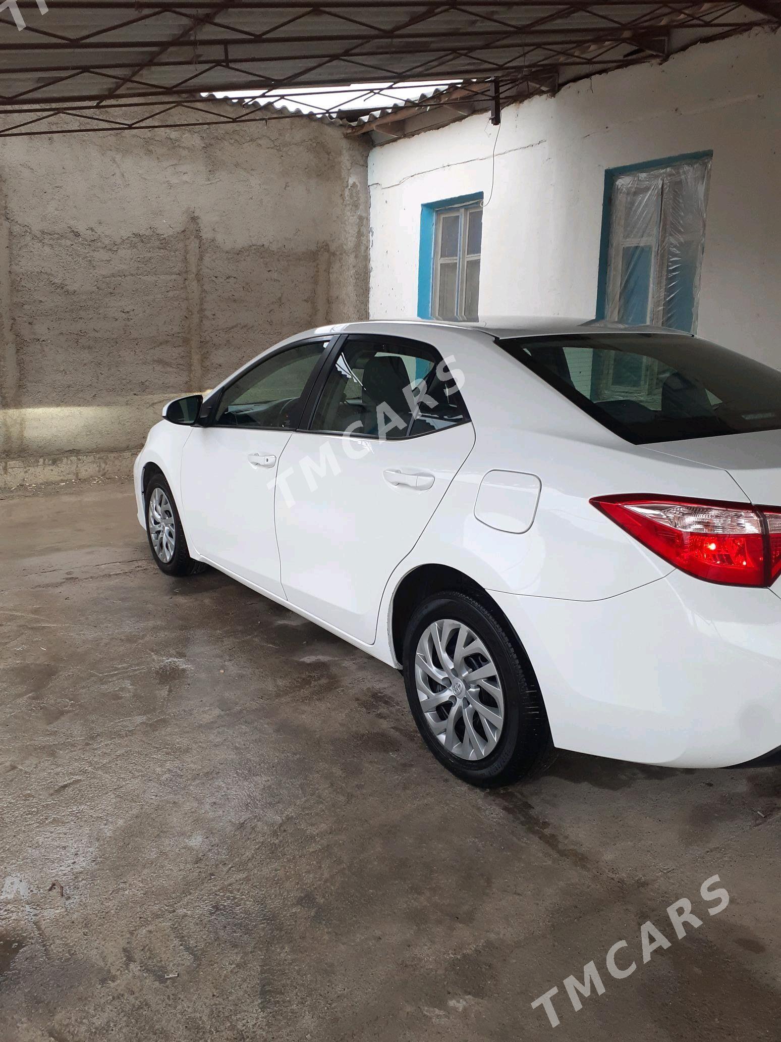 Toyota Corolla 2018 - 190 000 TMT - Aşgabat - img 4