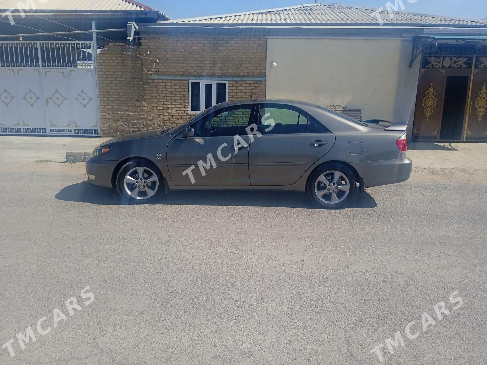 Toyota Camry 2004 - 130 000 TMT - Мары - img 2