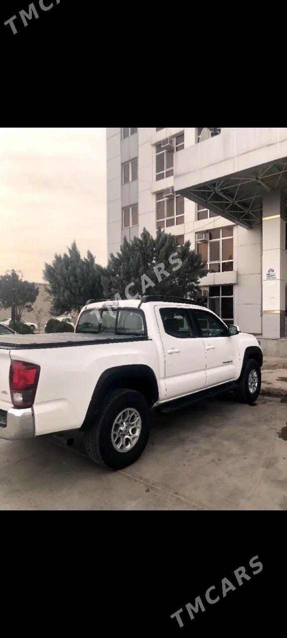 Toyota Tacoma 2018 - 440 000 TMT - Balkanabat - img 2