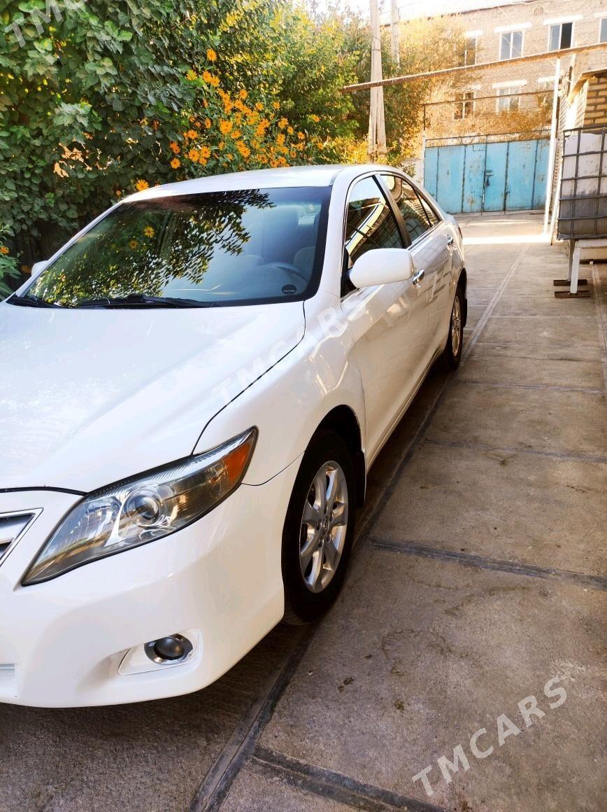 Toyota Camry 2011 - 150 000 TMT - Бабадайхан - img 2