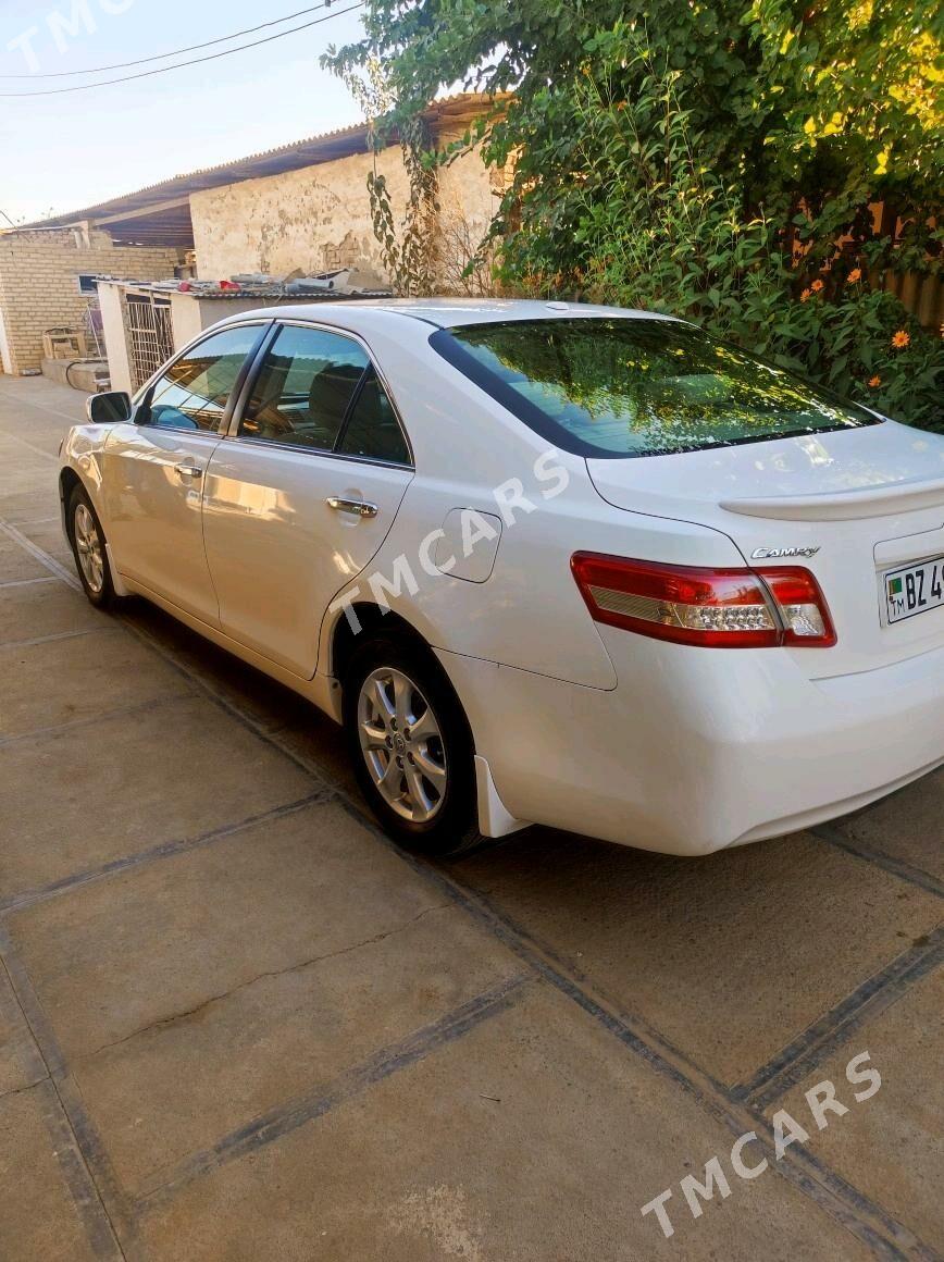 Toyota Camry 2011 - 150 000 TMT - Бабадайхан - img 6