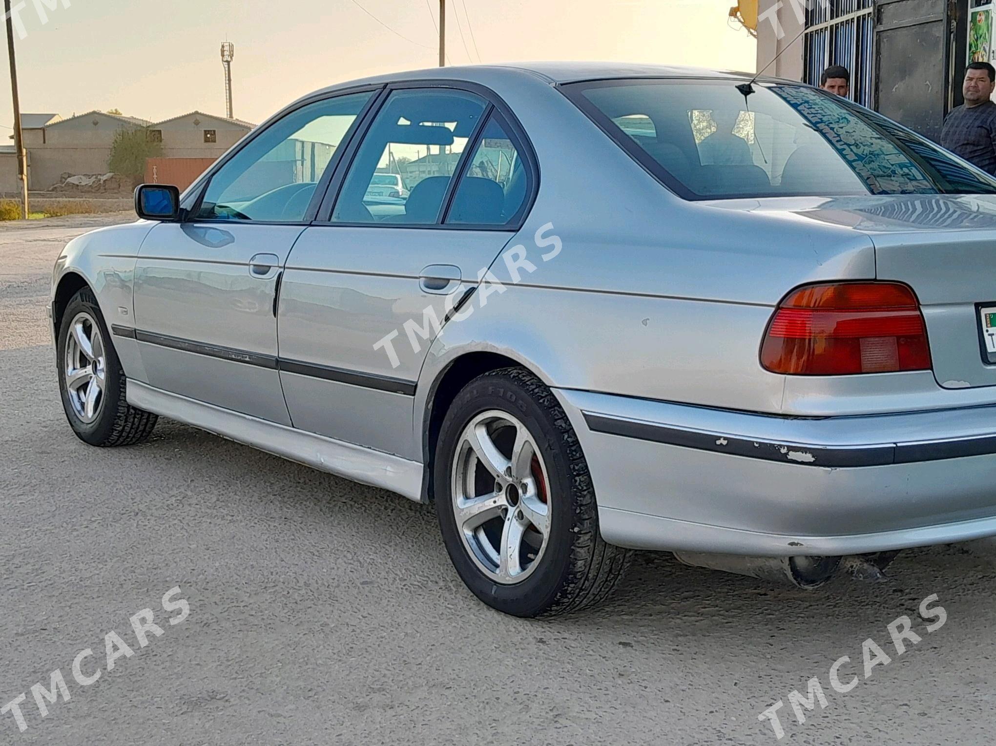 BMW E39 1996 - 70 000 TMT - Мары - img 3