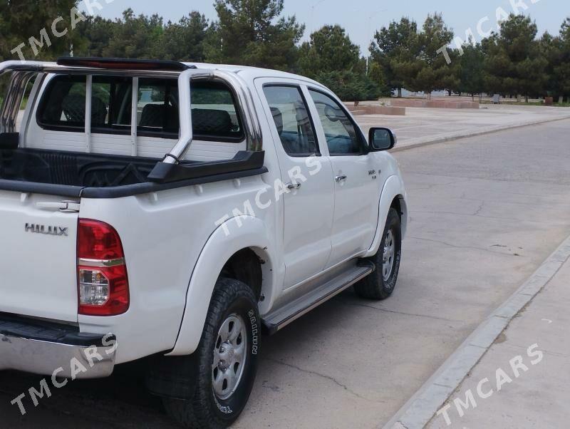 Toyota Hilux 2011 - 245 000 TMT - Туркменабат - img 3