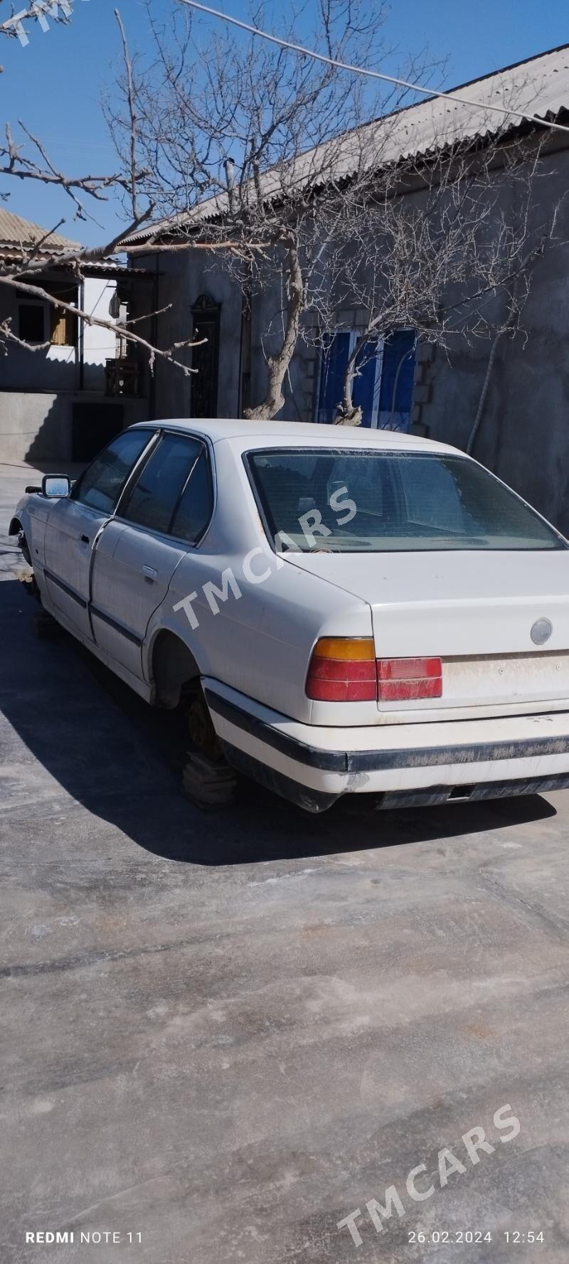 BMW 525 1989 - 9 000 TMT - Хазар - img 2