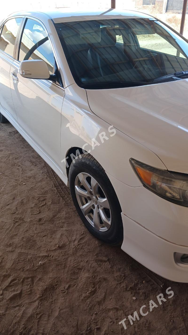 Toyota Camry 2010 - 175 000 TMT - Köneürgenç - img 2