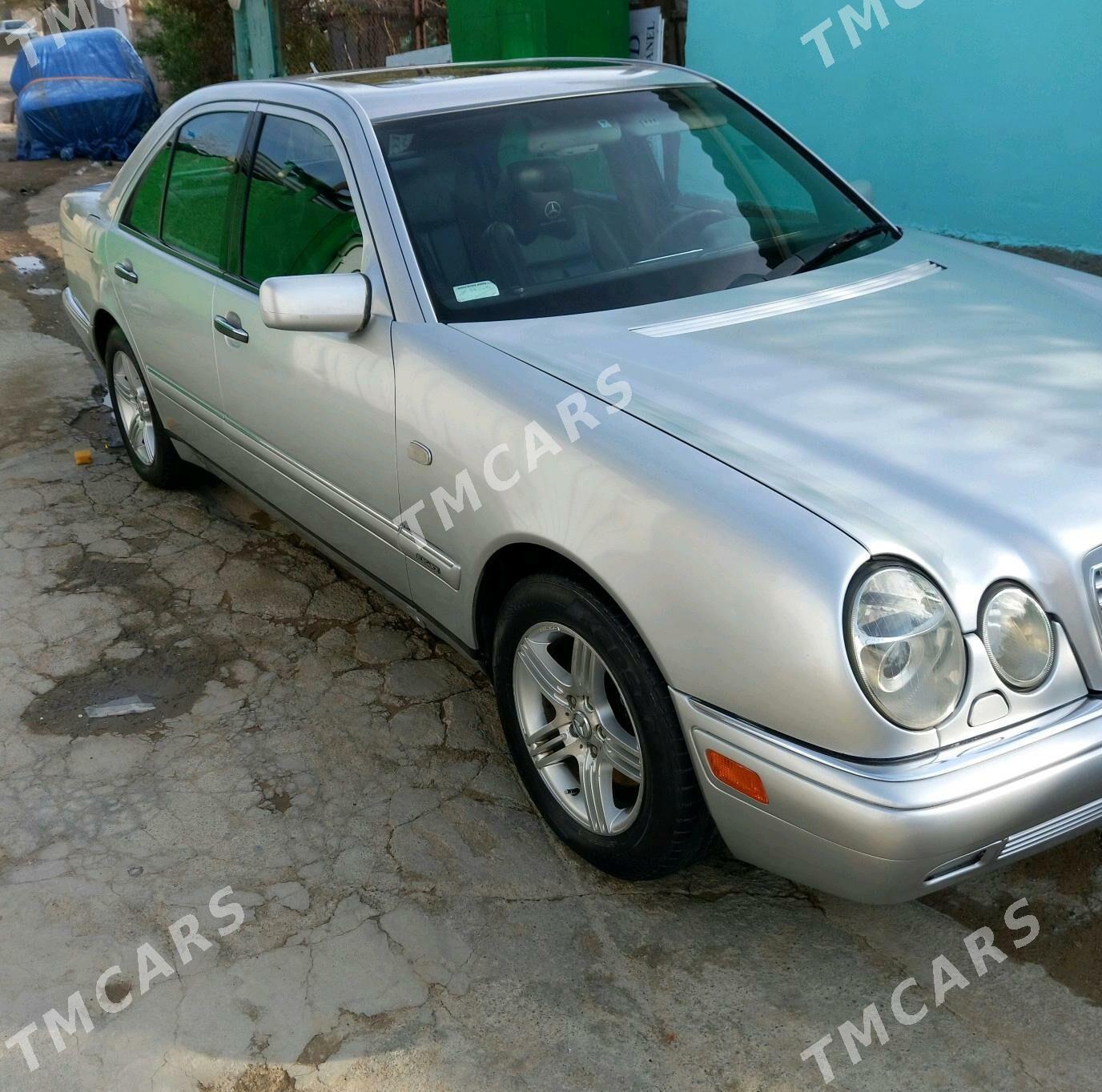 Mercedes-Benz E-Class 1996 - 70 000 TMT - Туркменбаши - img 2