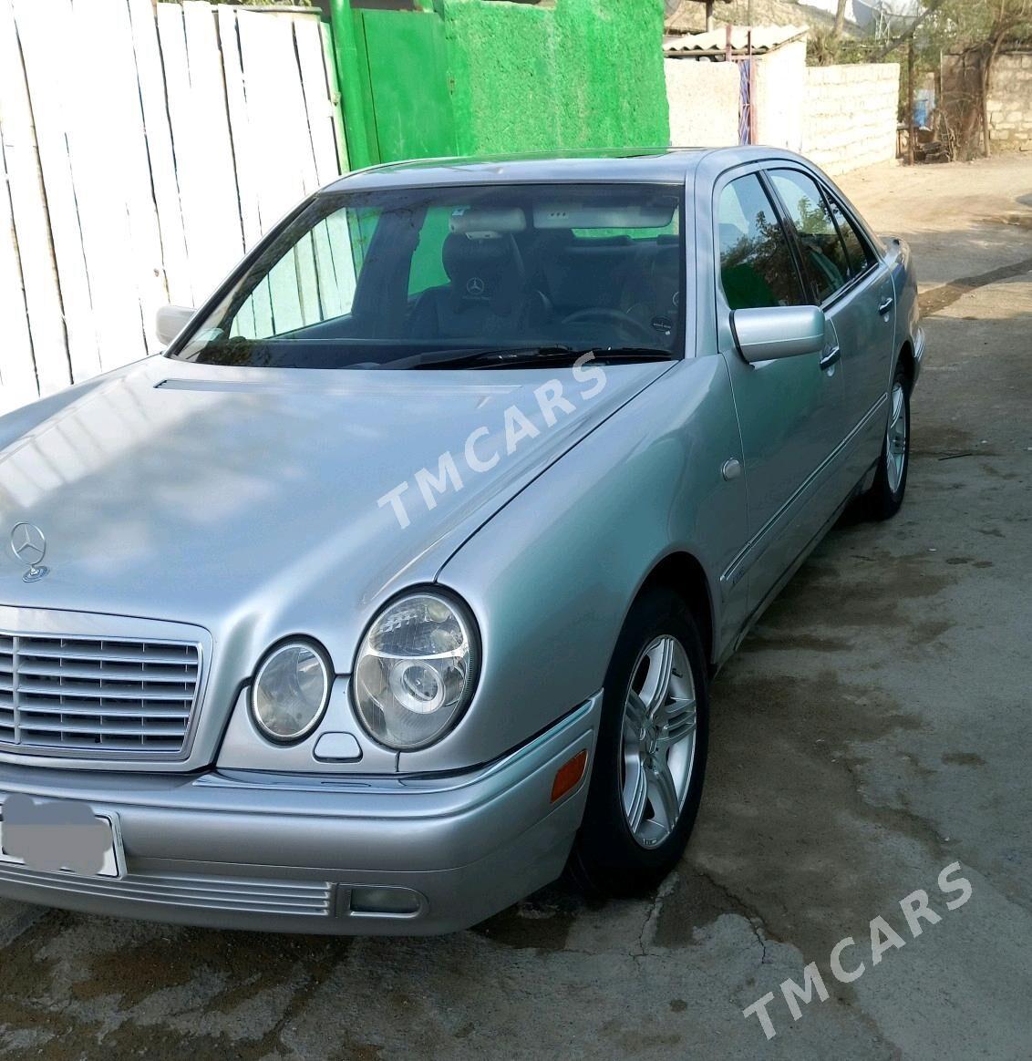 Mercedes-Benz E-Class 1996 - 70 000 TMT - Туркменбаши - img 3