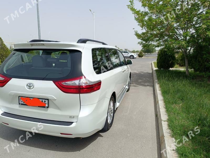 Toyota Sienna 2017 - 357 000 TMT - Ашхабад - img 4