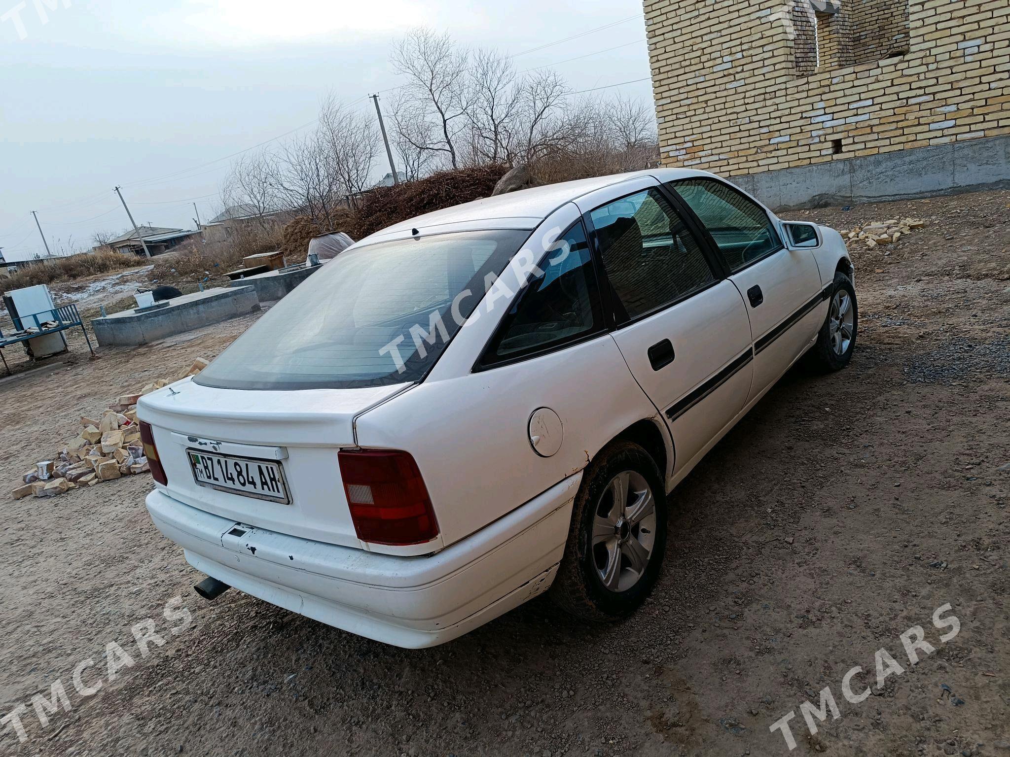 Opel Vectra 1992 - 19 000 TMT - Теджен - img 2