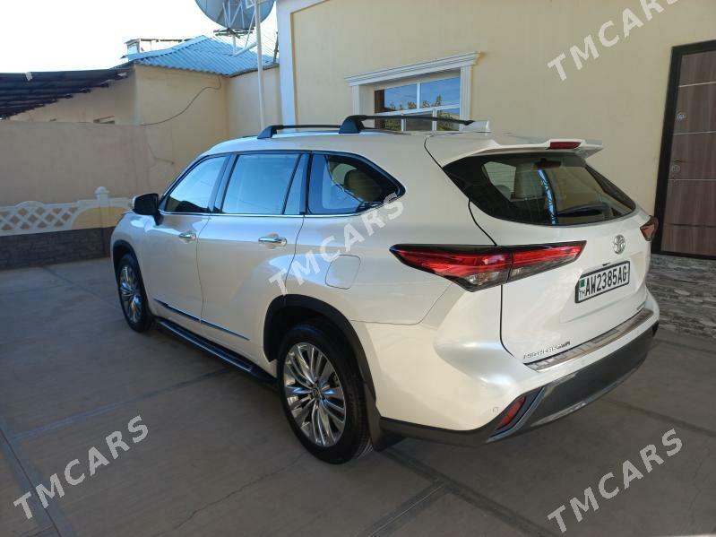 Toyota Highlander 2020 - 685 000 TMT - Ашхабад - img 3