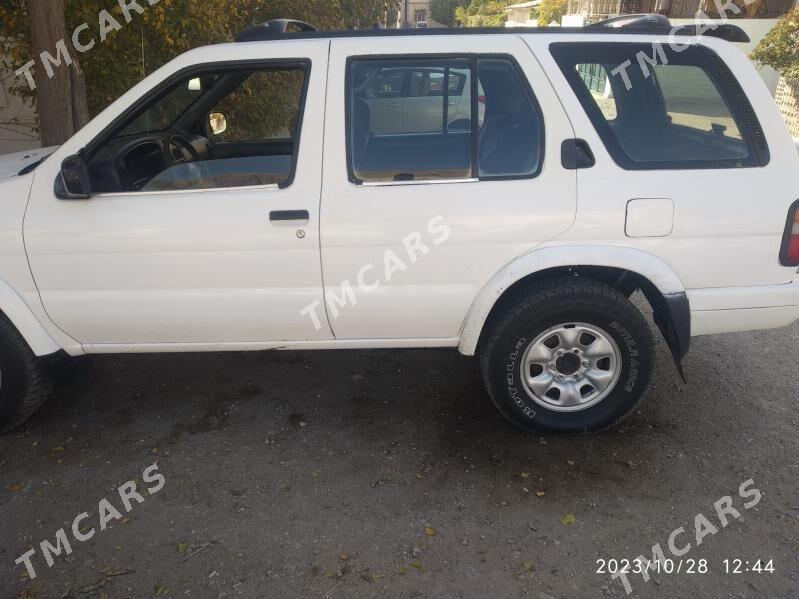 Nissan Pathfinder 1997 - 60 000 TMT - Balkanabat - img 4