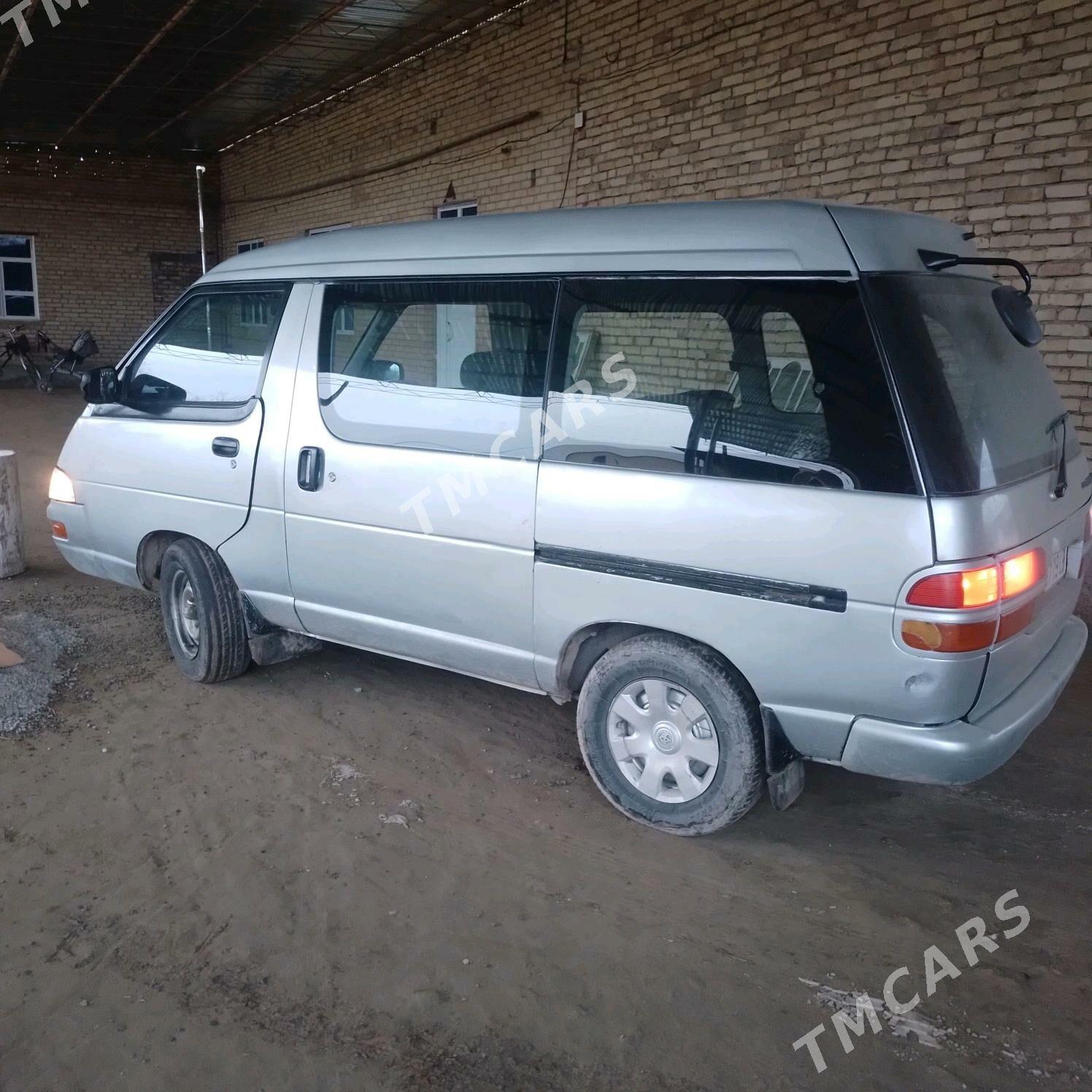 Toyota Town Ace 1994 - 32 000 TMT - Саят - img 3