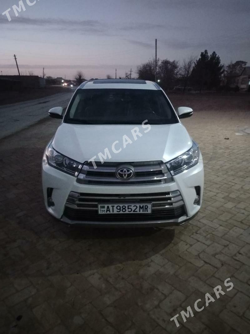 Toyota Highlander 2019 - 440 000 TMT - Мары - img 4