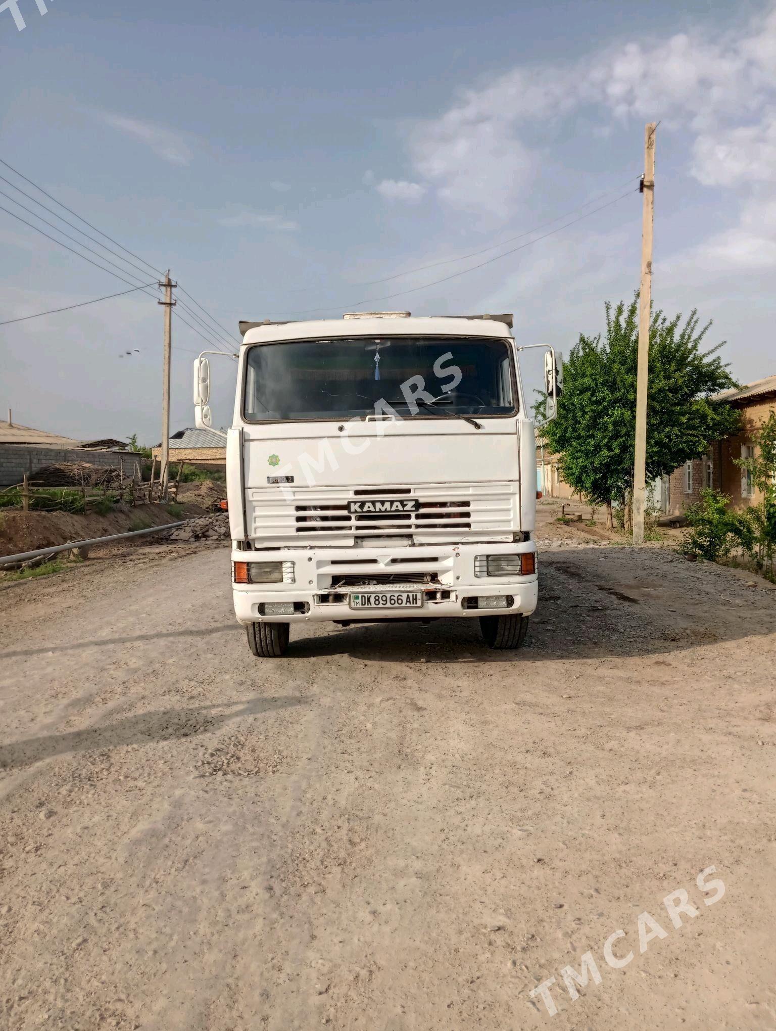 Kamaz 6520 2006 - 300 000 TMT - Теджен - img 2