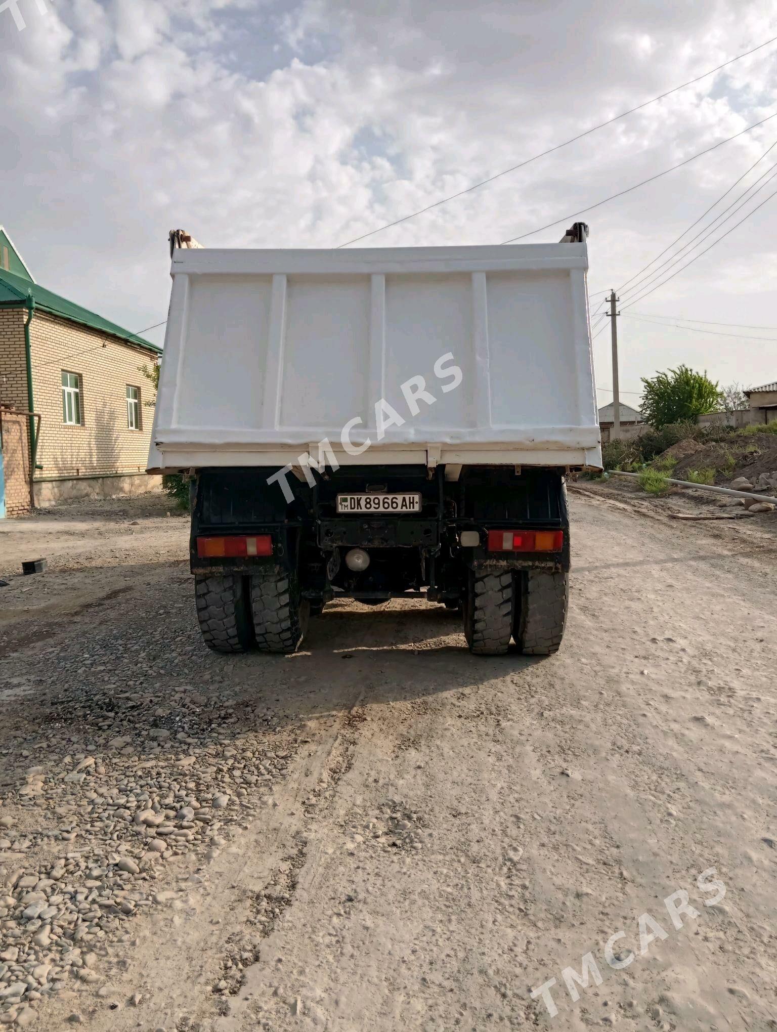 Kamaz 6520 2006 - 300 000 TMT - Теджен - img 5