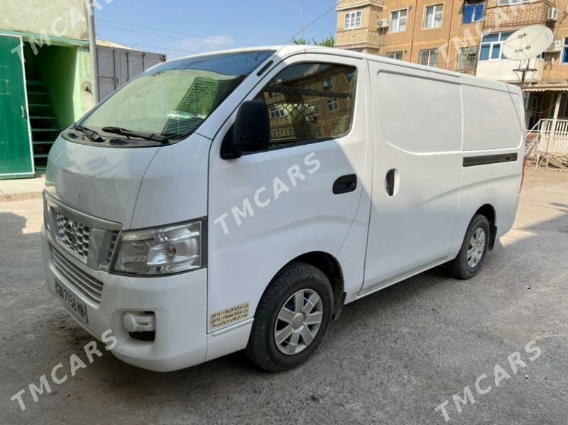 Nissan Urvan 2015 - 265 000 TMT - Mary - img 4