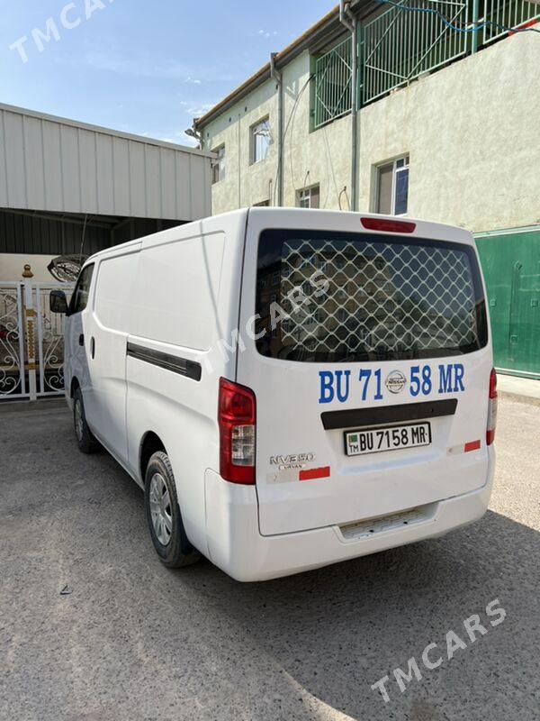 Nissan Urvan 2015 - 265 000 TMT - Mary - img 3