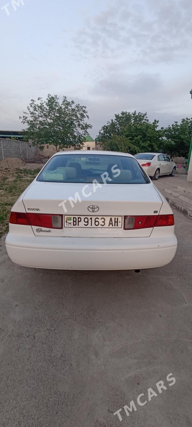 Toyota Camry 2001 - 106 000 TMT - Гёкдепе - img 3