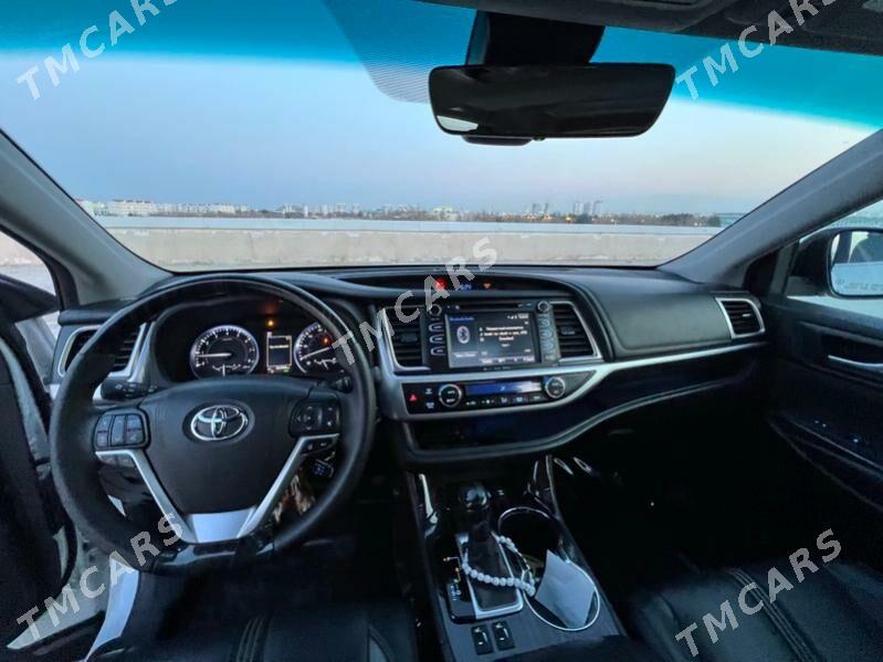 Toyota Highlander 2018 - 415 000 TMT - Ашхабад - img 4