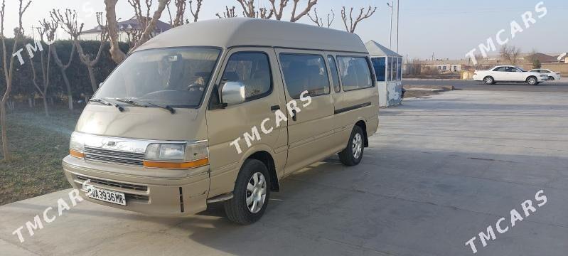 Toyota Hiace 1993 - 80 000 TMT - Мары - img 3