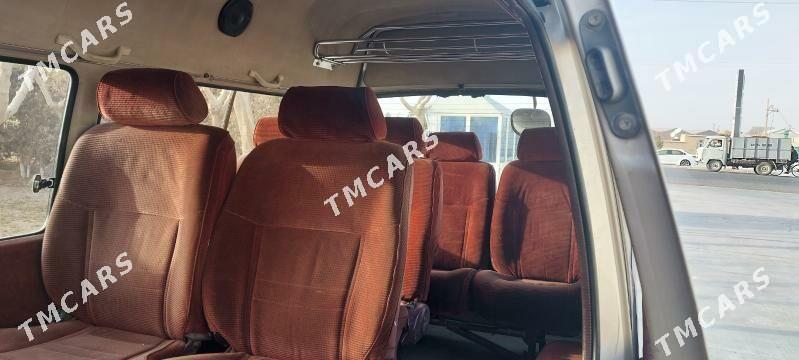 Toyota Hiace 1993 - 80 000 TMT - Мары - img 6