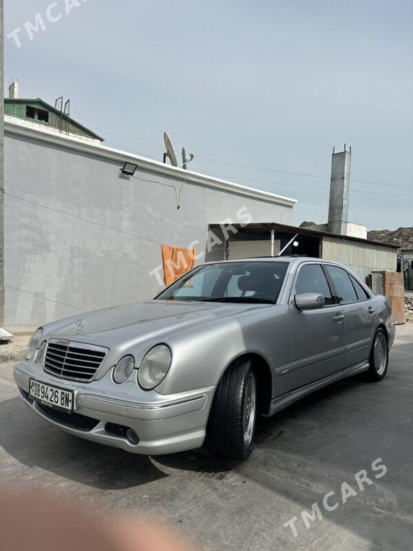 Mercedes-Benz E500 2001 - 220 000 TMT - Туркменбаши - img 7