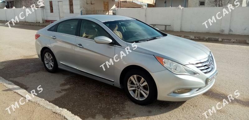 Hyundai Sonata 2010 - 130 000 TMT - Эсенгулы - img 2