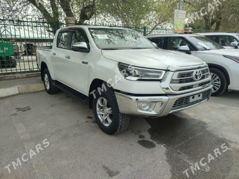 Toyota Hilux 2023 - 690 000 TMT - Ашхабад - img 7