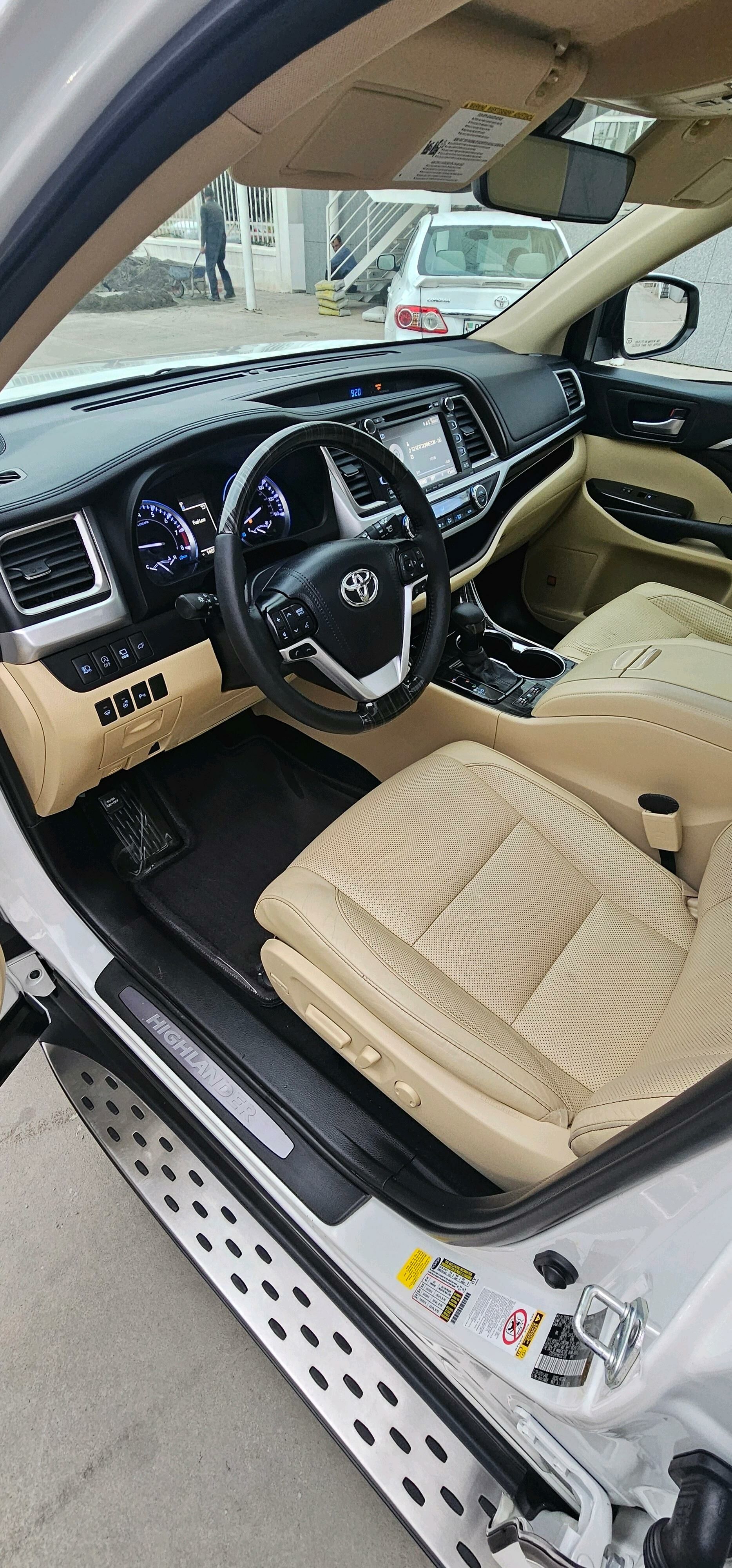 Toyota Highlander 2019 - 530 000 TMT - Ашхабад - img 2