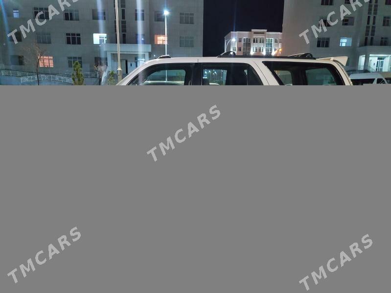 Toyota 4Runner 2001 - 130 000 TMT - Aşgabat - img 5