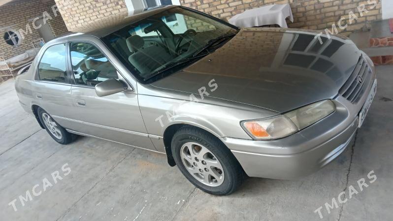 Toyota Camry 1999 - 110 000 TMT - Сакарчага - img 3