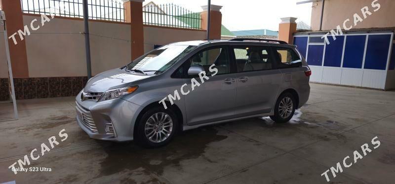 Toyota Sienna 2019 - 480 000 TMT - Balkanabat - img 2