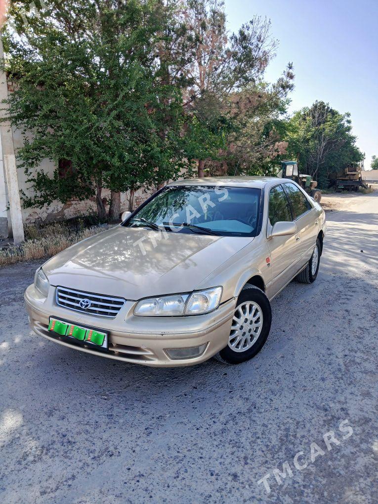 Toyota Camry 1998 - 88 000 TMT - Halaç - img 9